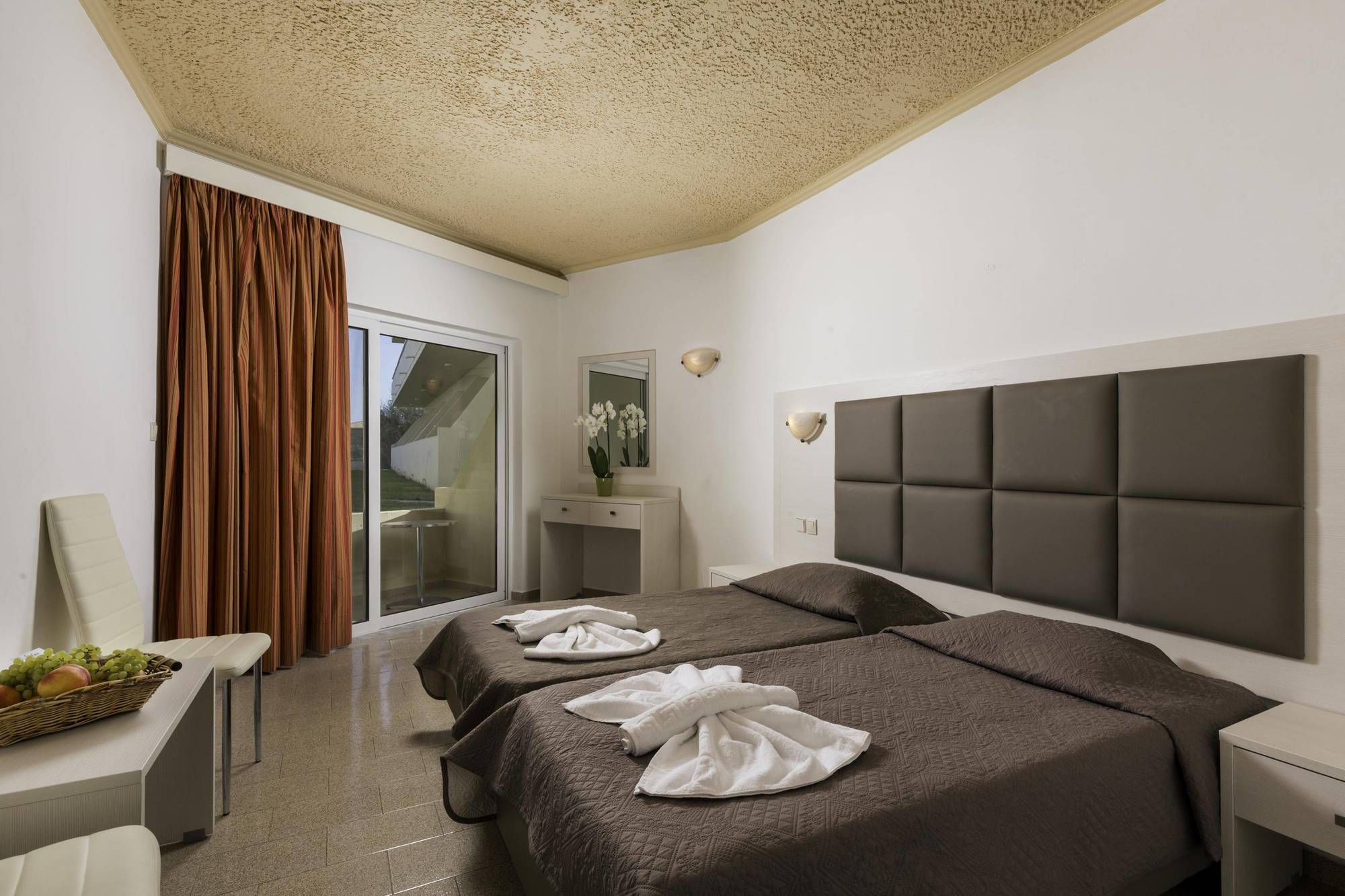 Relax Hotel Kolymbia Exterior photo